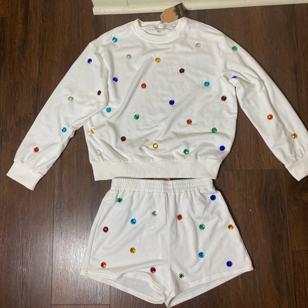Main Strip Bewjeweled Sweat Set
